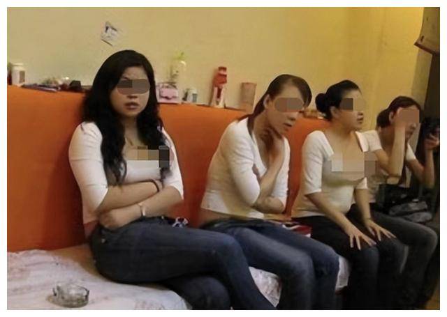 贝搏体育平台陪床保姆这一特殊行业揭开2亿老人的不堪(图5)