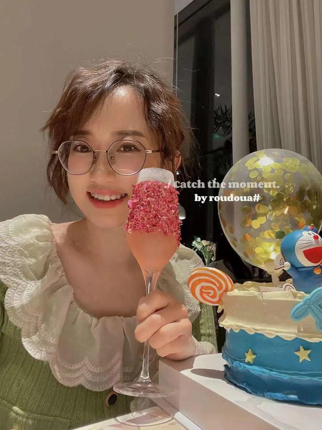 贝搏体育网址30岁海归女北京当保姆5年月薪15000却被母亲拉黑：给我们丢人(图16)