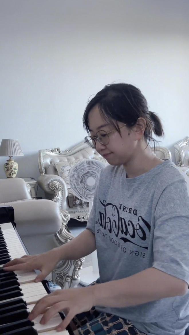 贝搏体育网址30岁海归女北京当保姆5年月薪15000却被母亲拉黑：给我们丢人(图32)