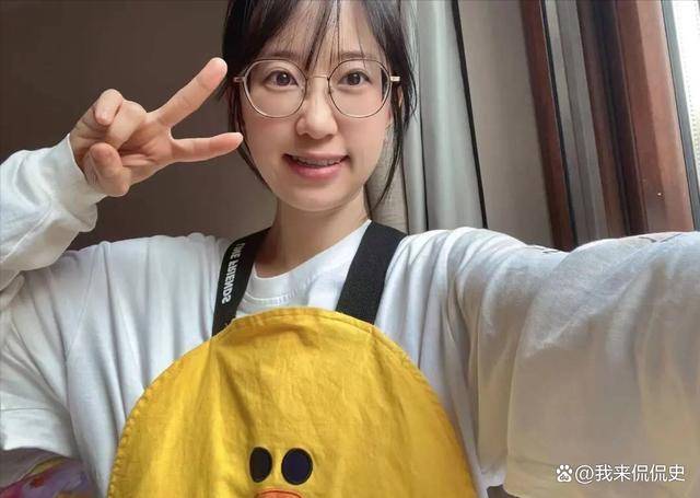 贝搏体育APP90后海归女当住家保姆早六晚九月薪一万五亲妈选择拉黑(图2)