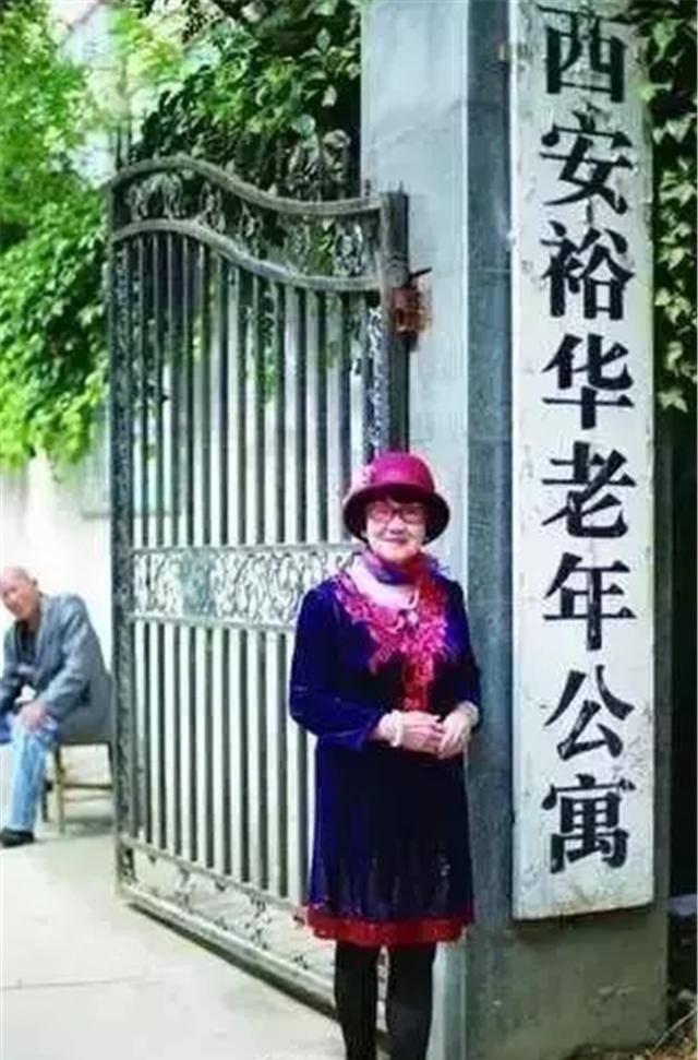 贝搏体育APP丈夫和保姆私奔女儿自杀72岁的她出狱后白手起家成千万富豪(图9)