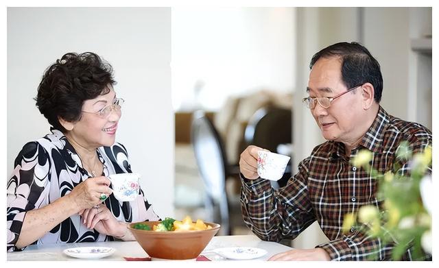50岁保姆倾诉：全职保姆堪比再婚老伴儿和雇主朝夕相处难做贝搏体育下载(图3)