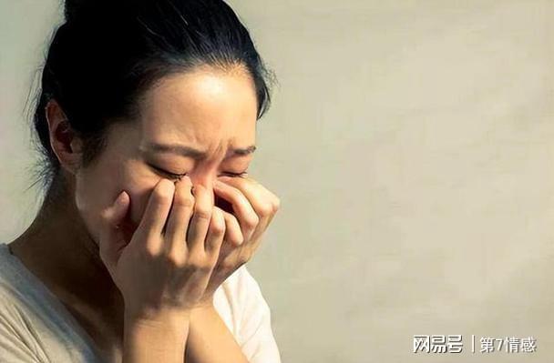 47岁女保姆哭诉：与雇主同吃同住每月工资8000元我却苦不堪言(图3)