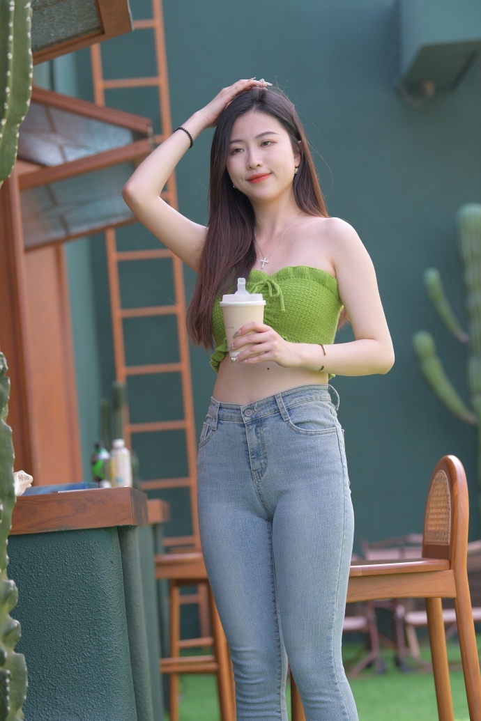 年轻漂亮的保洁4  年轻漂亮的保洁4老版下载V2(图1)