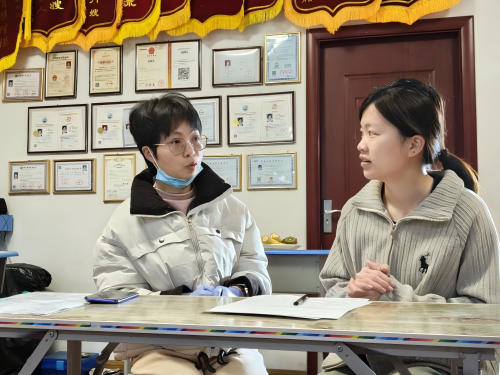 新生态“高学历保姆”：金职大学生调研解码家政业青春化(图1)