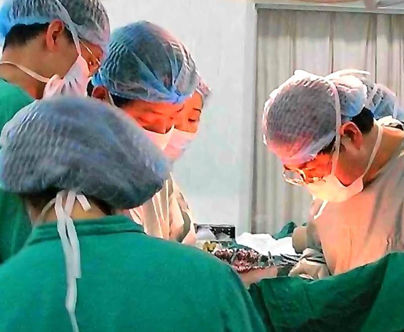 2015年保姆为报复雇主竟用钢针刺入孩子体内法院：重判(图10)