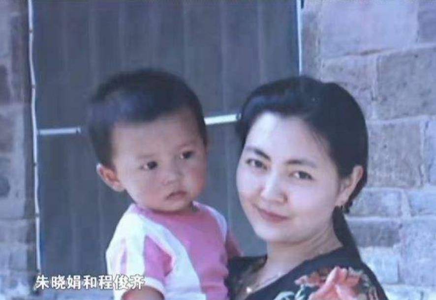 保姆偷走雇主儿子26年后送回亲生母亲：那我养了22年的是谁？(图10)