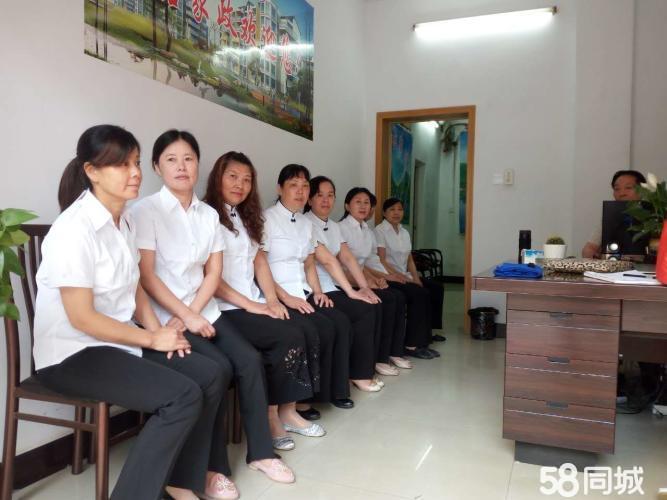 一位保姆的自白：伺候过3位老人才发现人老了真的很煎熬