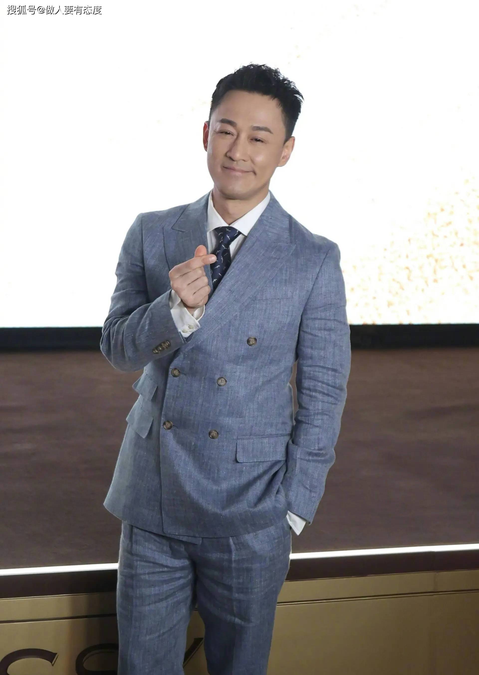 贝搏体育网址林峯力挺娇妻检查保姆行李箱争议不重要他称自己太太很正能量(图6)