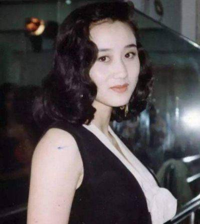 李连杰年轻时买下的3亿豪宅被荒废后保洁阿姨成了人生赢家(图5)