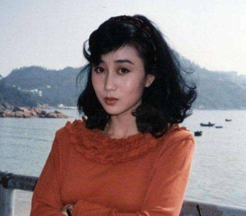 李连杰年轻时买下的3亿豪宅被荒废后保洁阿姨成了人生赢家(图4)