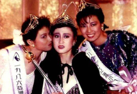 李连杰年轻时买下的3亿豪宅被荒废后保洁阿姨成了人生赢家(图6)