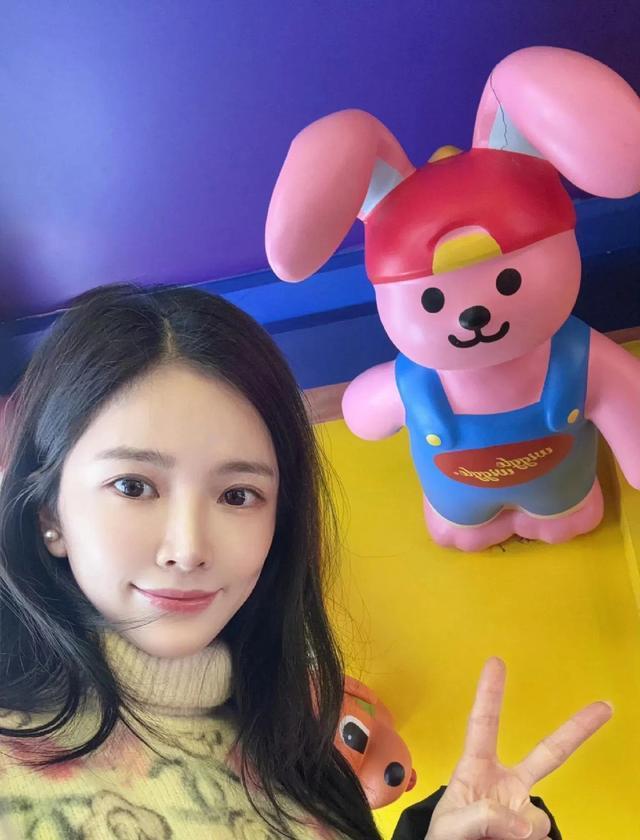 杜淳妻子为家暴发声 保姆事件引发热议(图1)